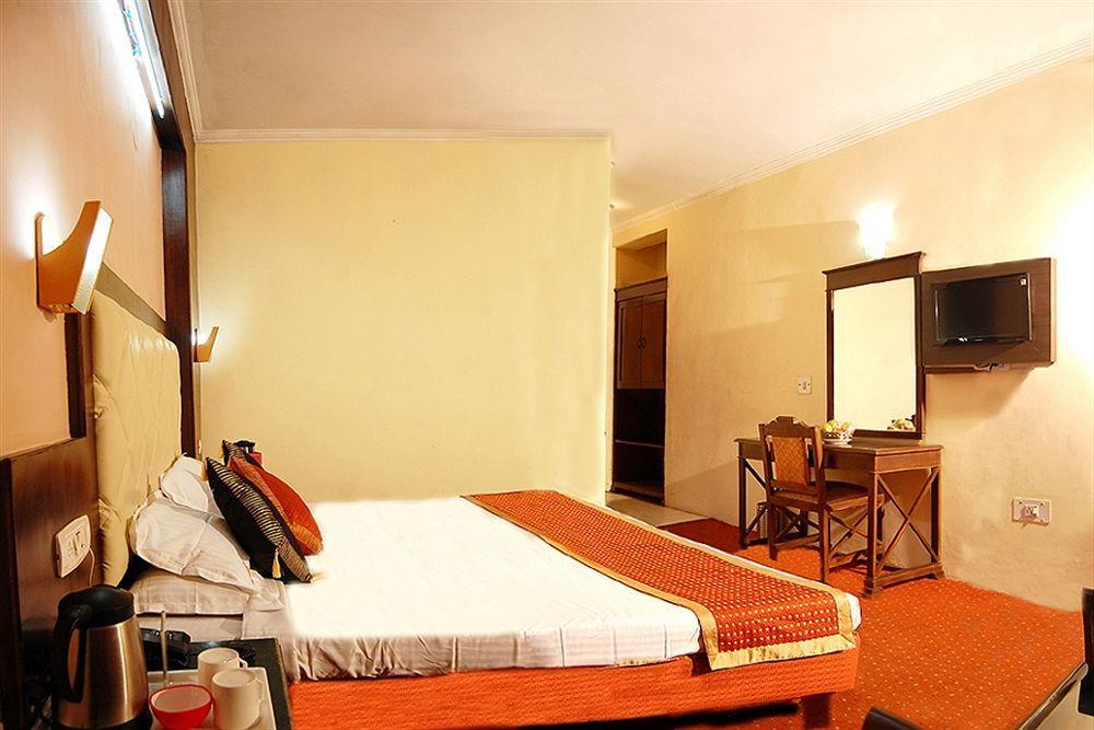 Hotel Angel'S Inn Manāli Zewnętrze zdjęcie